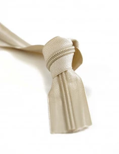 ZIPPER TAPE RT5 BEIGE KM762
